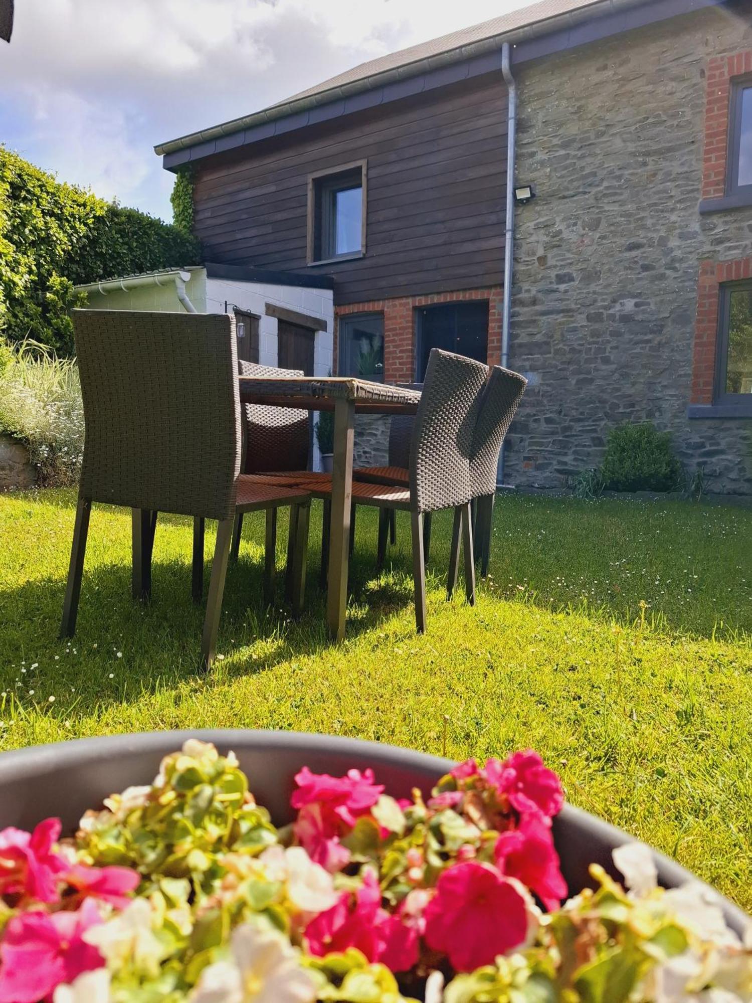 Le Gai Pinson Villa Beausaint Eksteriør billede